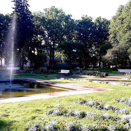 Ohtu Poik Majutus Apartman Parnu