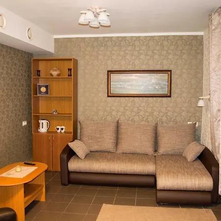Ohtu Poik Majutus Apartman Parnu