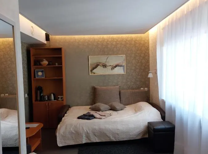 Ohtu Poik Majutus Parnu